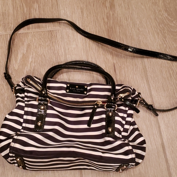 Kate Spade Black & White Stripe Crossbody - Picture 1 of 6